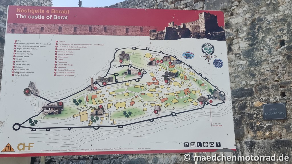Infotafel zur Festung Berat